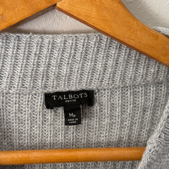 Talbots Gray Knit Nylon/Lamb’s Wool Mock Neck Sweater Size Medium Petite - Picture 2 of 8